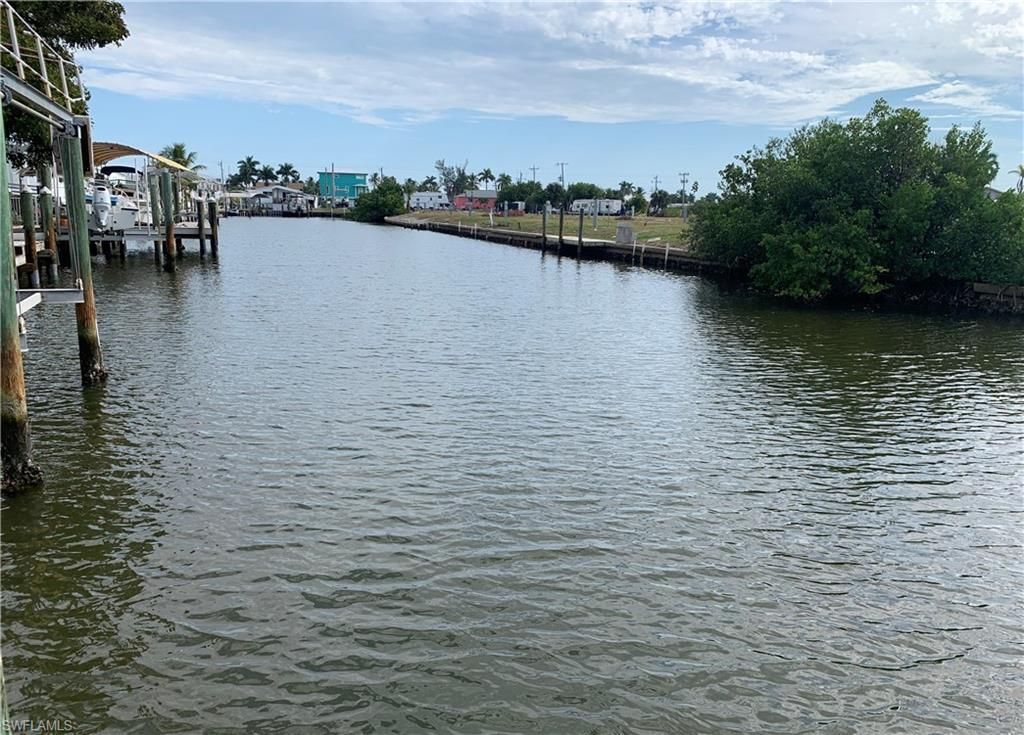 3783 Cherry Ln, Saint James City, FL 33956 Photo