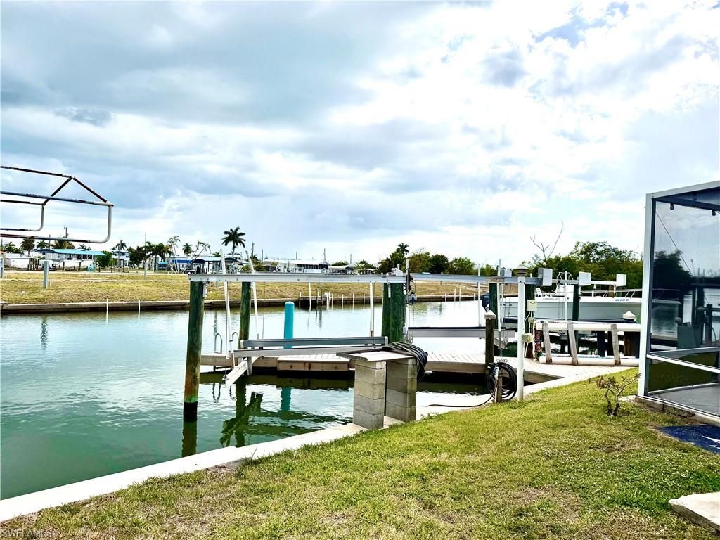 3783 Cherry Ln, Saint James City, FL 33956 Photo