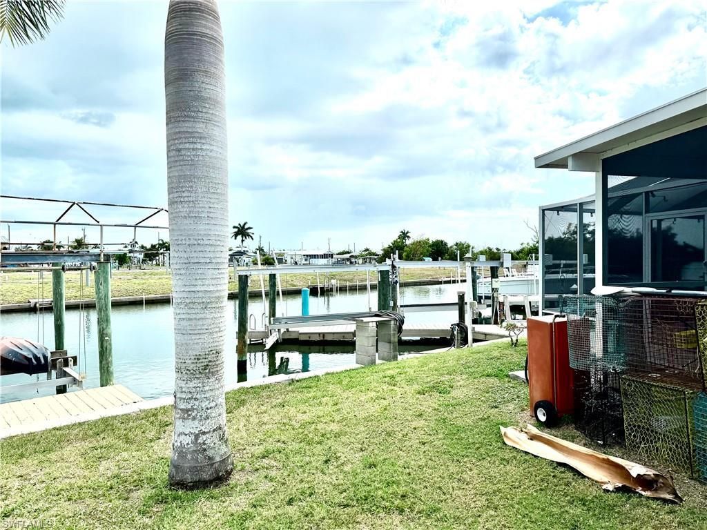 3783 Cherry Ln, Saint James City, FL 33956 Photo