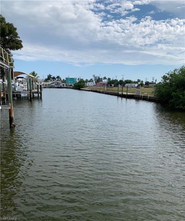 3783 Cherry Ln, Saint James City, FL 33956 Photo