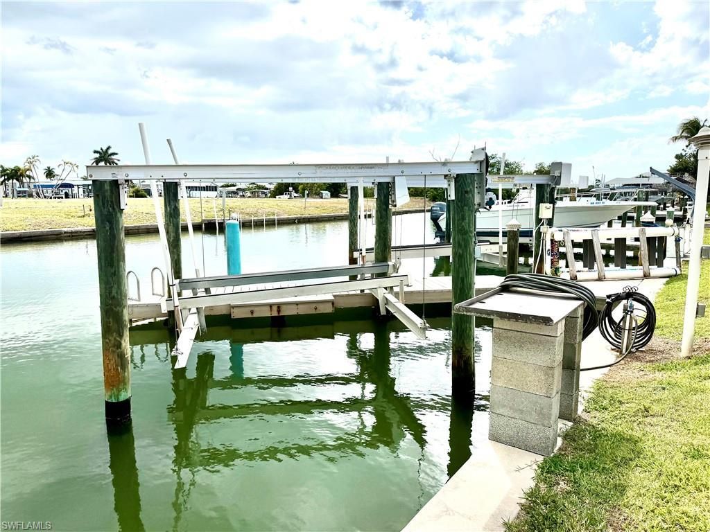 3783 Cherry Ln, Saint James City, FL 33956 Photo