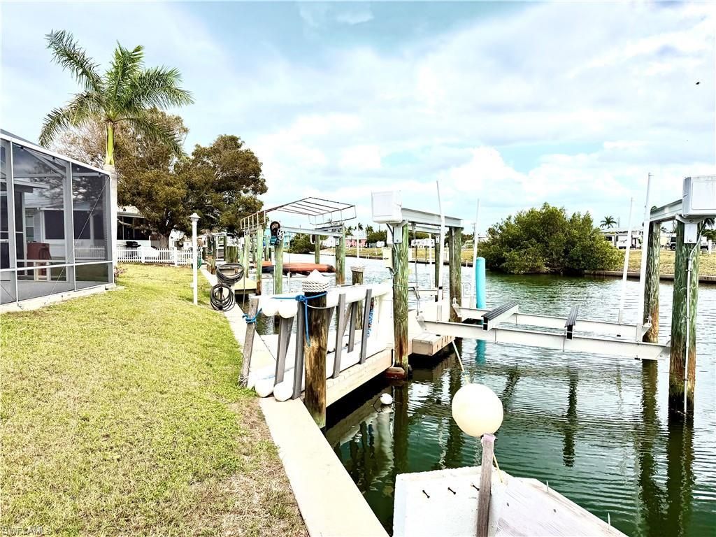 3783 Cherry Ln, Saint James City, FL 33956 Photo