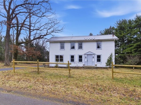 25 Waterford Pike, Brookville, PA 15825