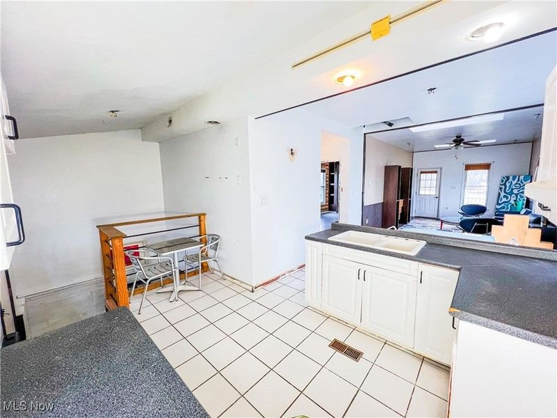 3895 Adamsville Road, Zanesville, OH 43701 Photo 17