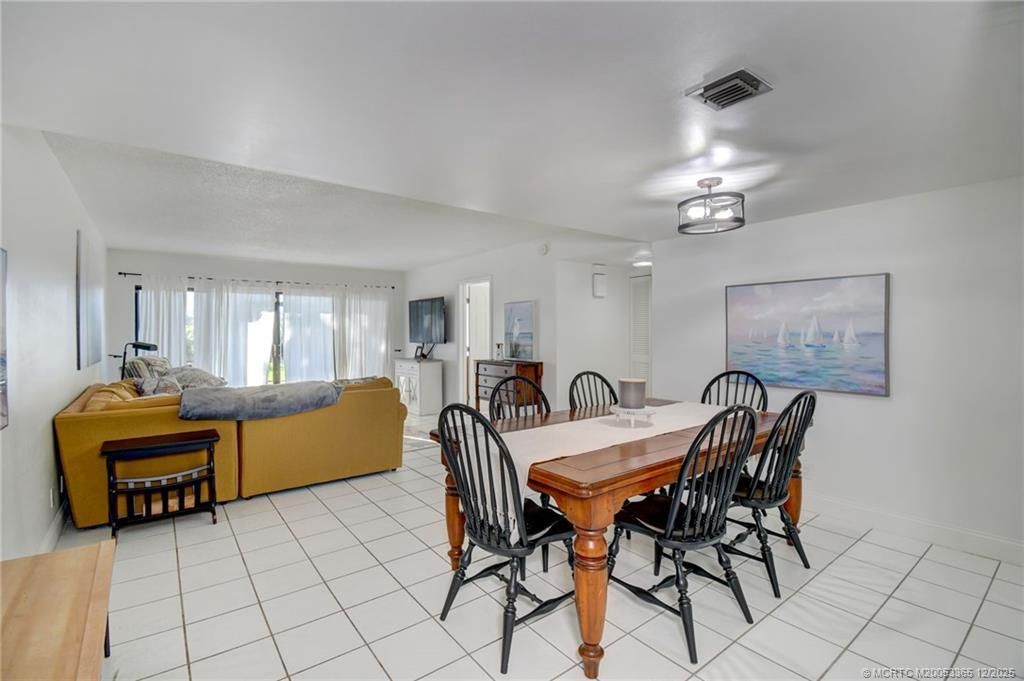 1701 Presidential Way, Unit A104, West Palm Beach, FL 33401 Photo