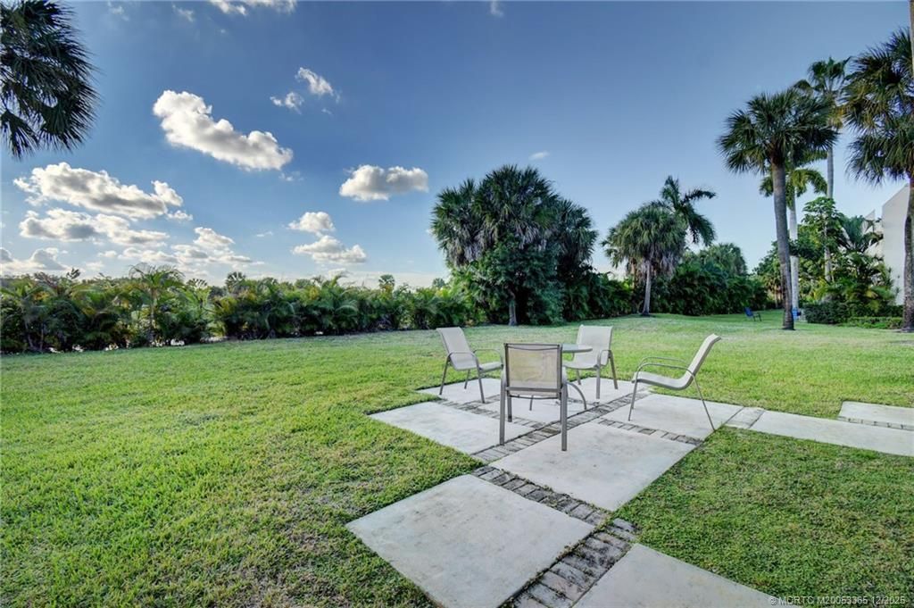 1701 Presidential Way, Unit A104, West Palm Beach, FL 33401 Photo