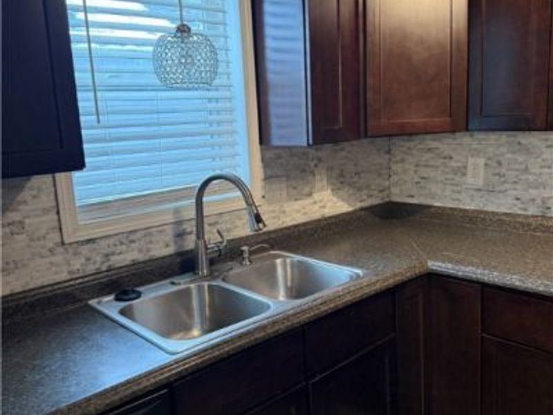 662 Kenilworth Avenue, Sheffield Lake, OH 44054 Photo 11