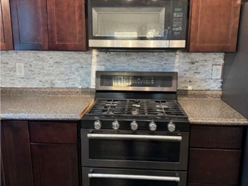 662 Kenilworth Avenue, Sheffield Lake, OH 44054 Photo 12