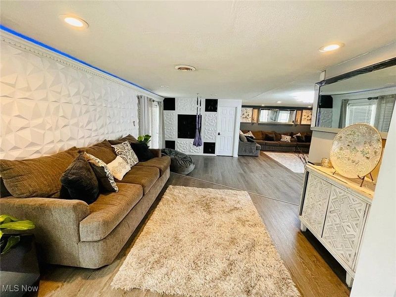 662 Kenilworth Avenue, Sheffield Lake, OH 44054 Photo 16