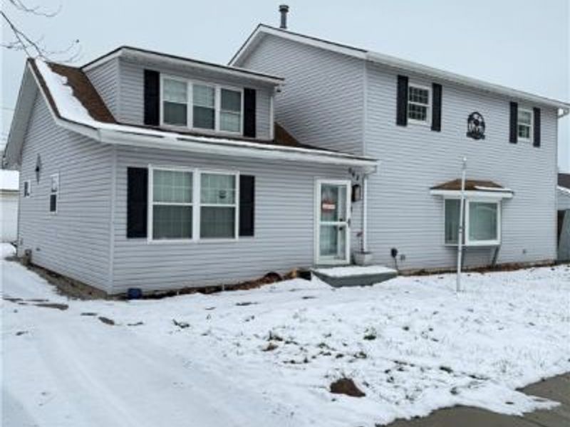 662 Kenilworth Avenue, Sheffield Lake, OH 44054 Photo 4