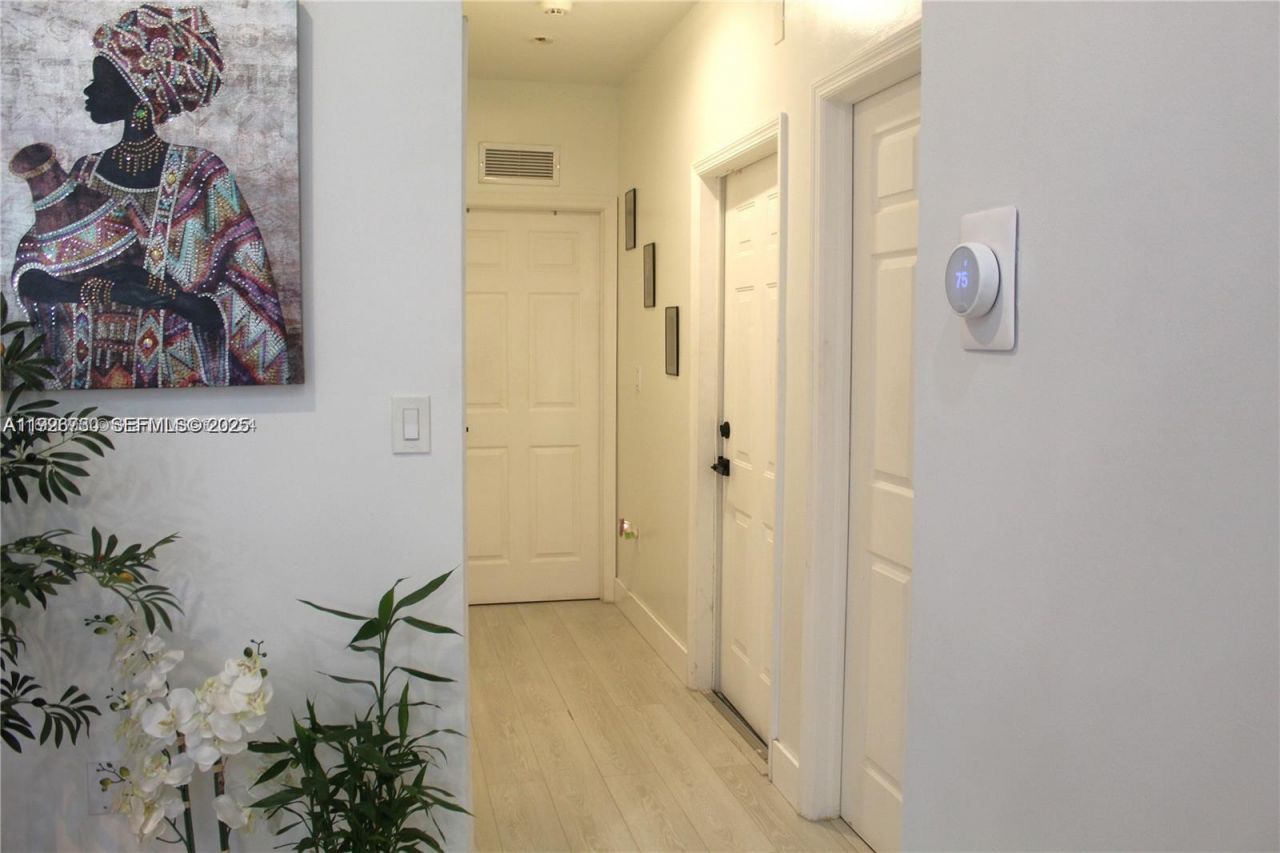 1209 NE 32nd Ave, Homestead, FL 33033 Photo