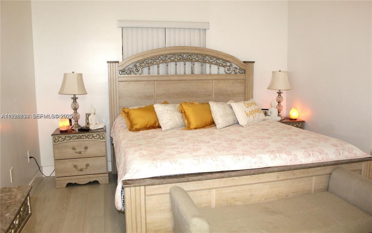 1209 NE 32nd Ave, Homestead, FL 33033 Photo