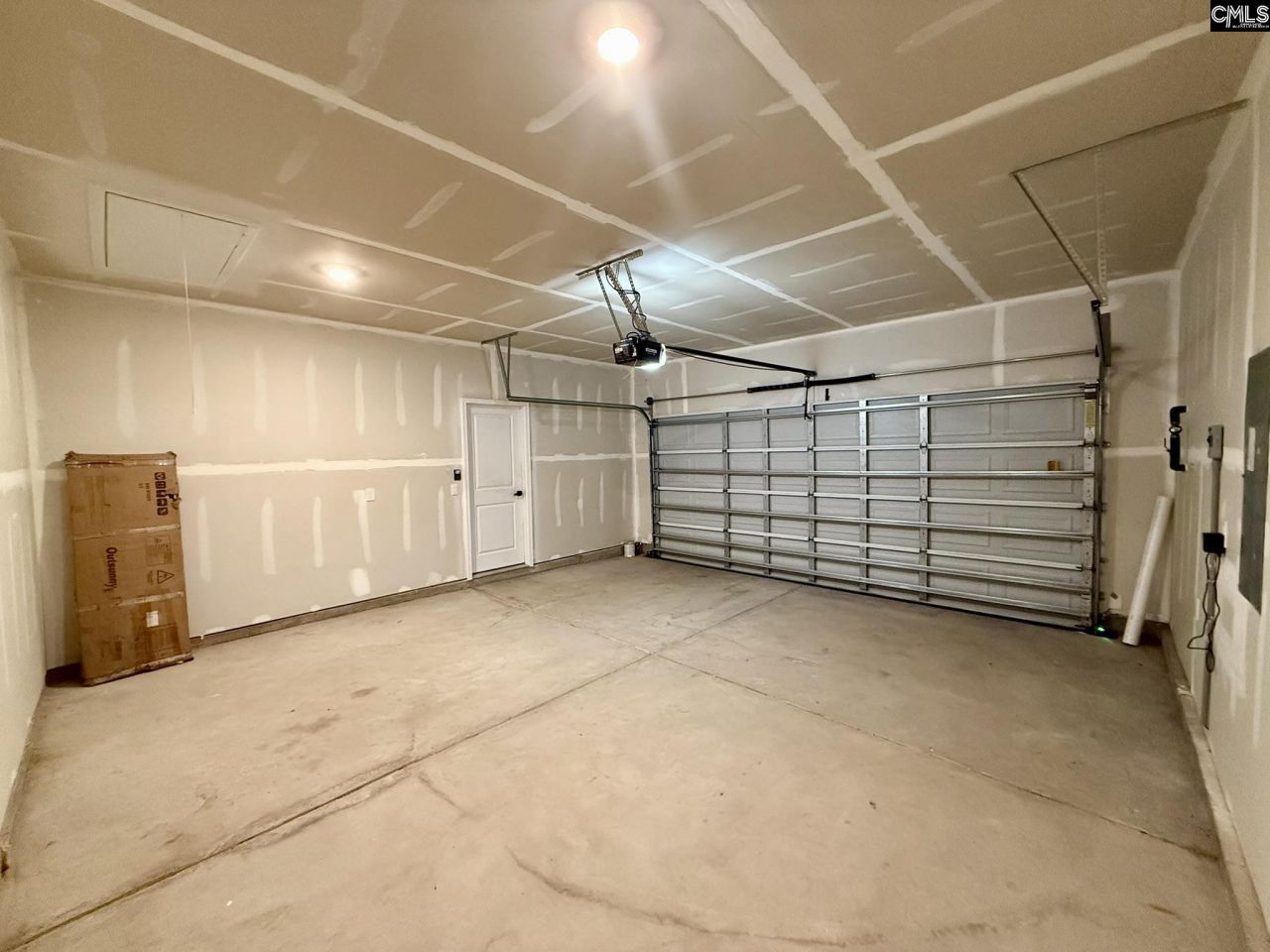 125 Hunters Branch Drive Photo 4