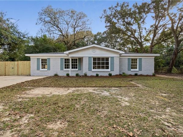 7181 Peachtree Lane N, Mobile, AL 36618