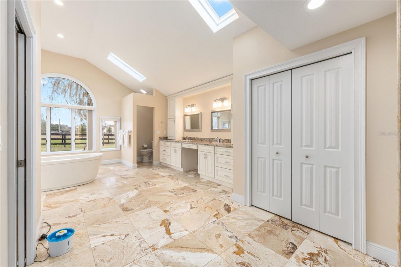 12009 NE 8th Court, Ocala, FL 34479 Photo