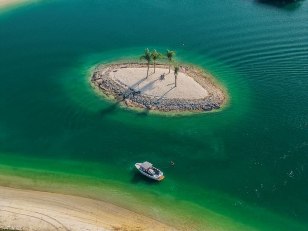 20200 Slalom Course Ct, Estero, FL 33928 Photo