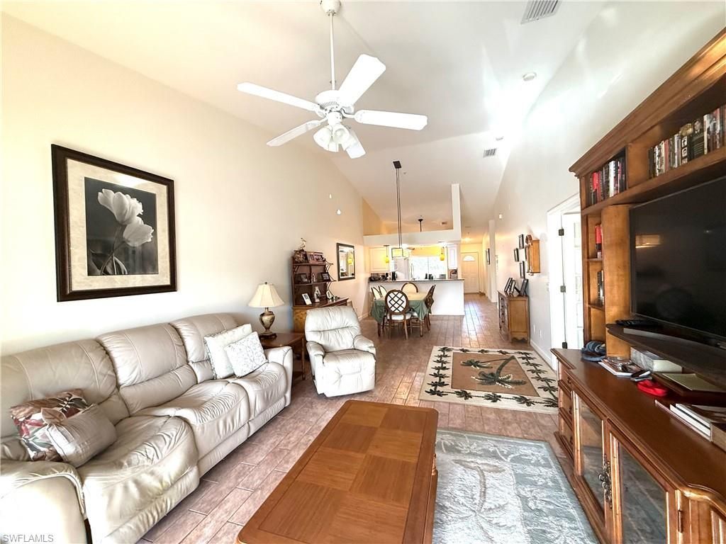 6680 Beach Resort Dr, Unit 1210, Naples, FL 34114 Photo