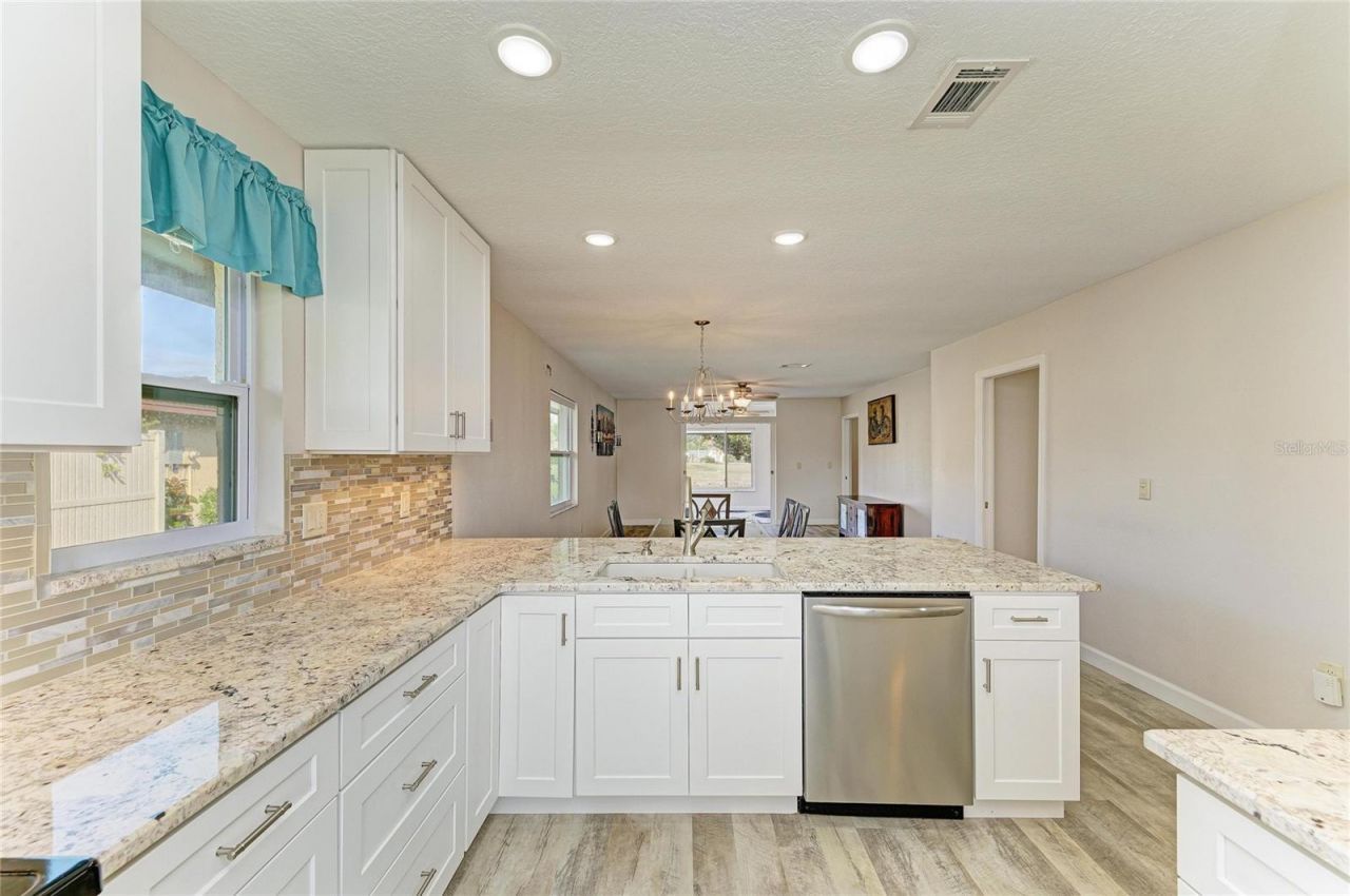 6429 Renssalaer Drive, Bradenton, FL 34207 Photo