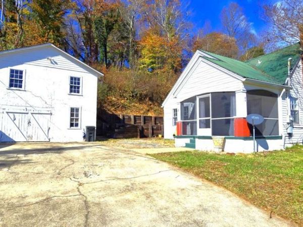 84 Logan Street, Ellijay, GA 30540