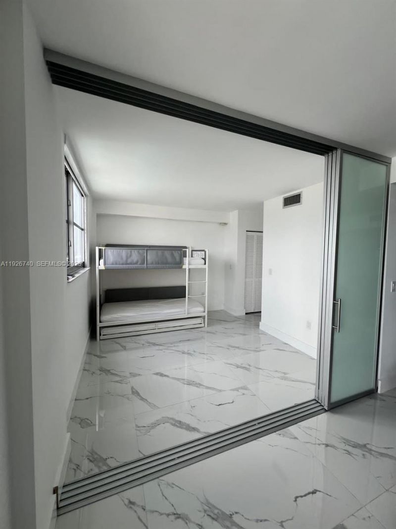 9273 Collins Ave, Unit 606, Surfside, FL 33154 Photo