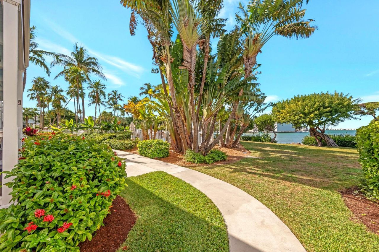 5081 Sunset Village Drive, Duck, FL 33050 Photo