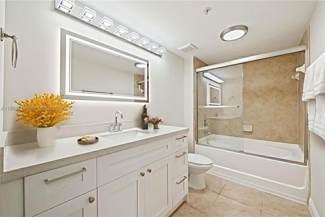 600 S Dixie Hwy, Unit 237, West Palm Beach, FL 33401 Photo