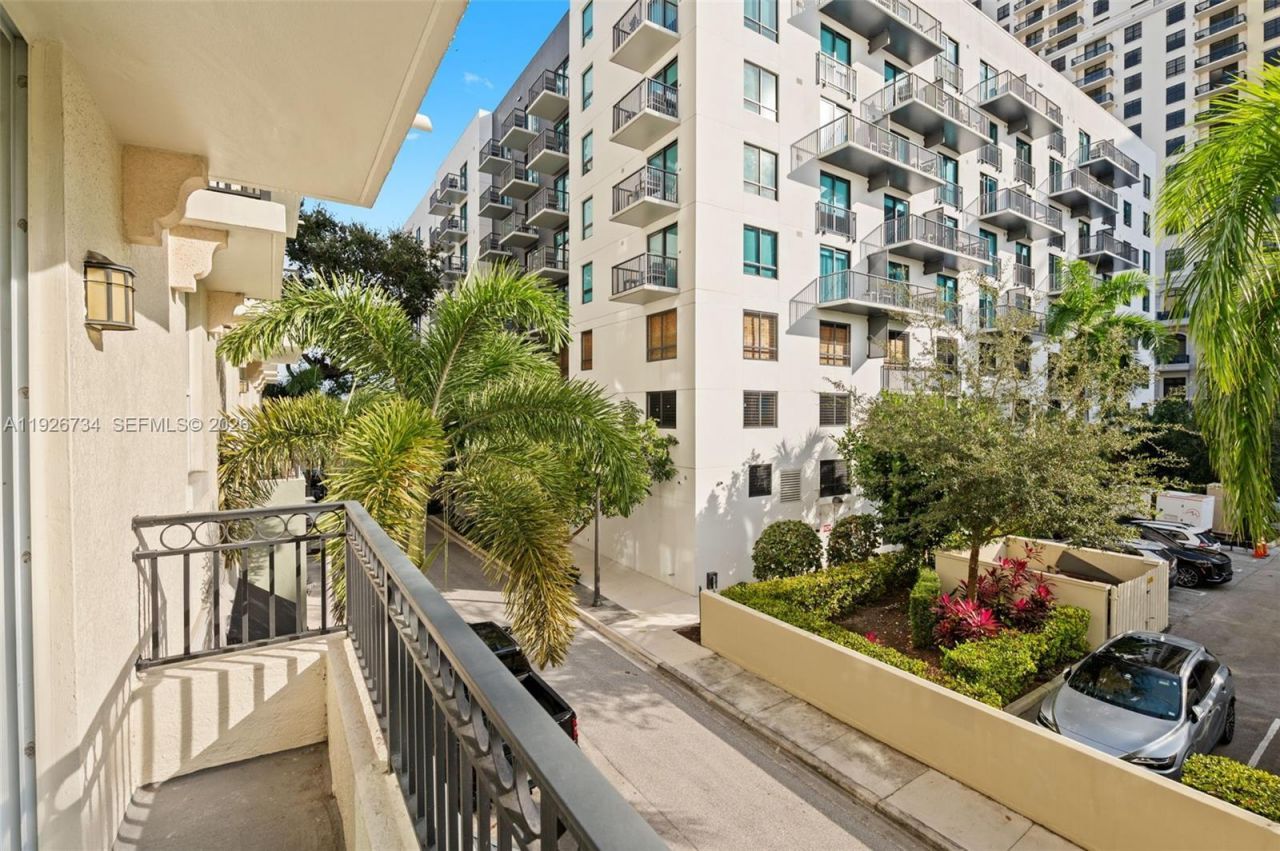 600 S Dixie Hwy, Unit 237, West Palm Beach, FL 33401 Photo