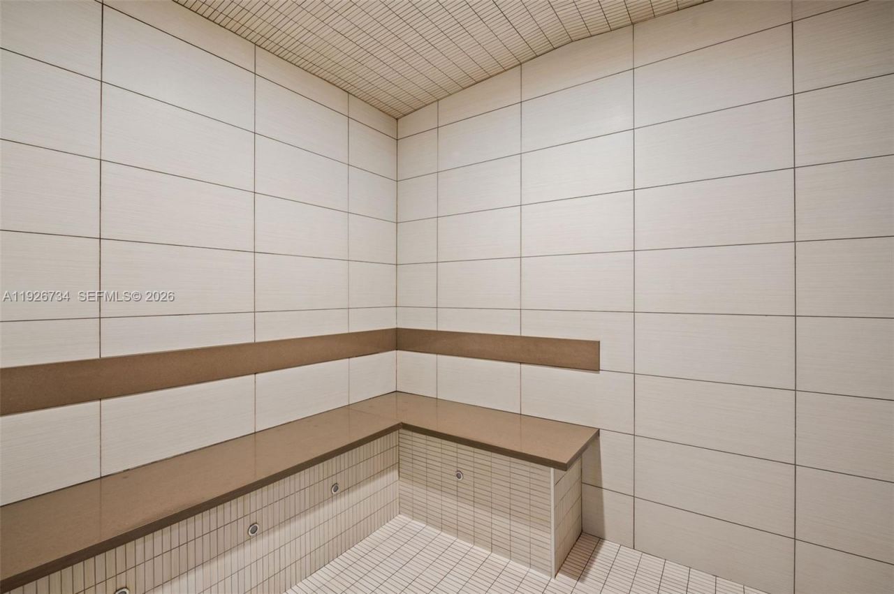 600 S Dixie Hwy, Unit 237, West Palm Beach, FL 33401 Photo