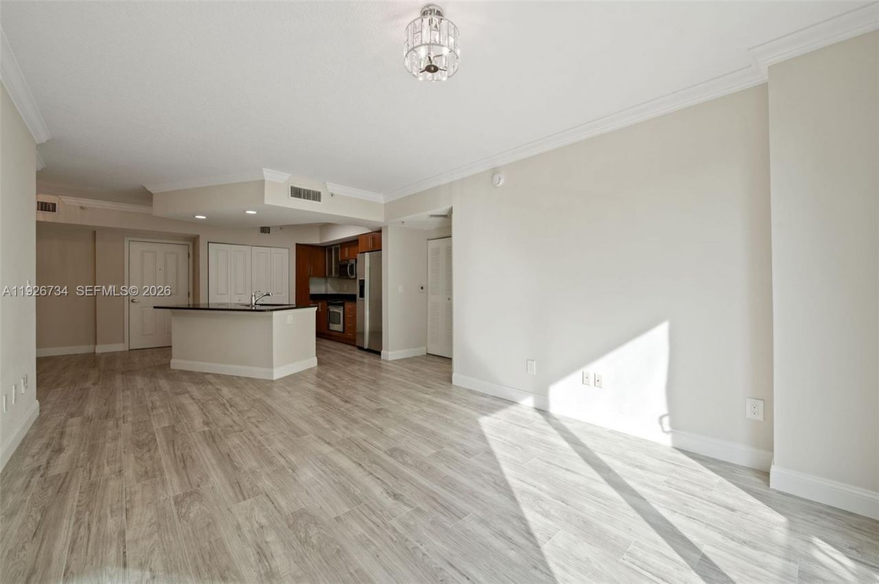 600 S Dixie Hwy, Unit 237, West Palm Beach, FL 33401 Photo