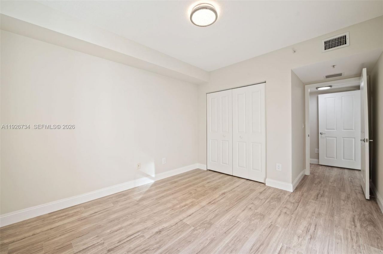 600 S Dixie Hwy, Unit 237, West Palm Beach, FL 33401 Photo