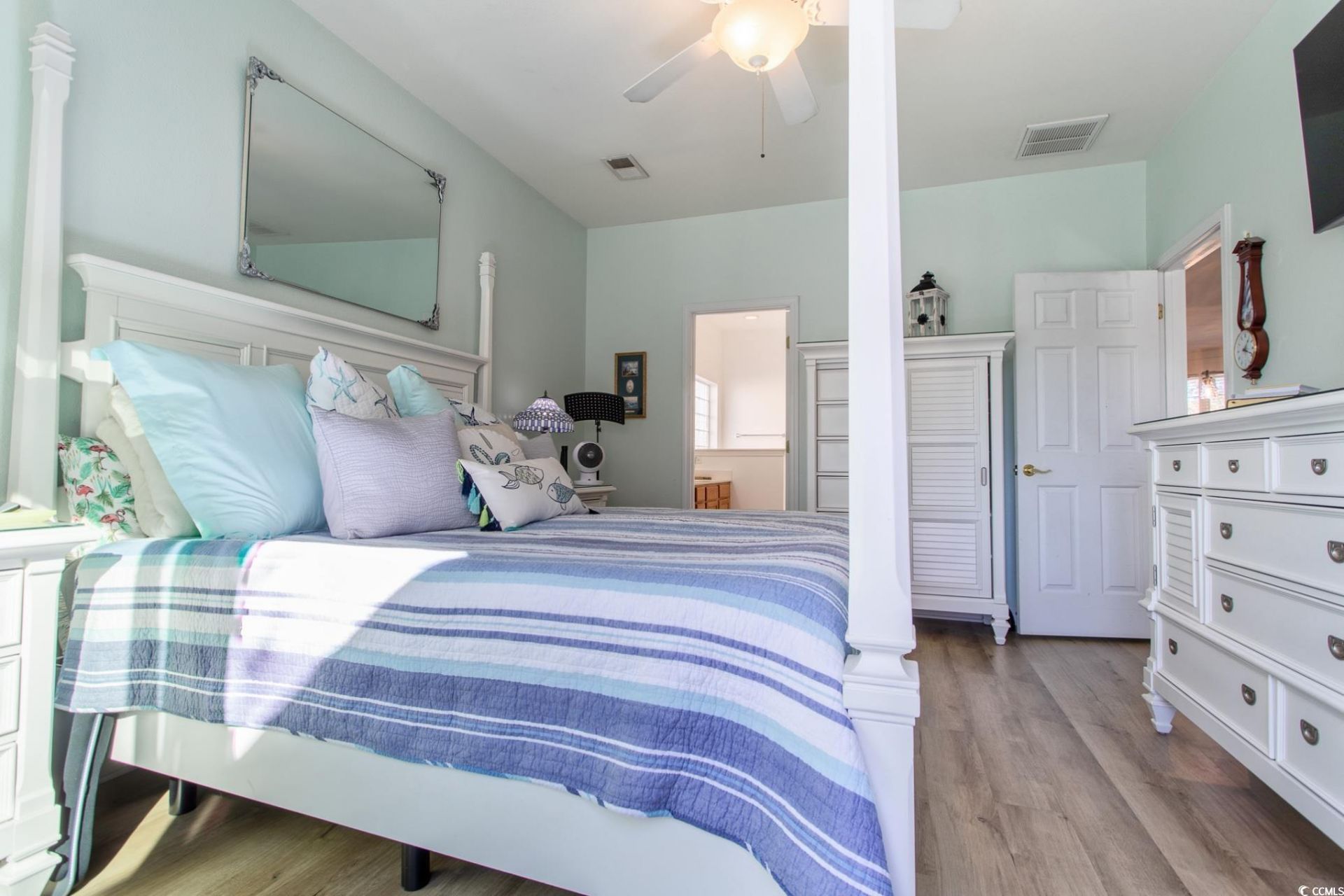 367 Vermillion Dr. Photo 20