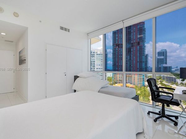 50 S Pointe Dr, Unit 1506, Miami Beach, FL 33139