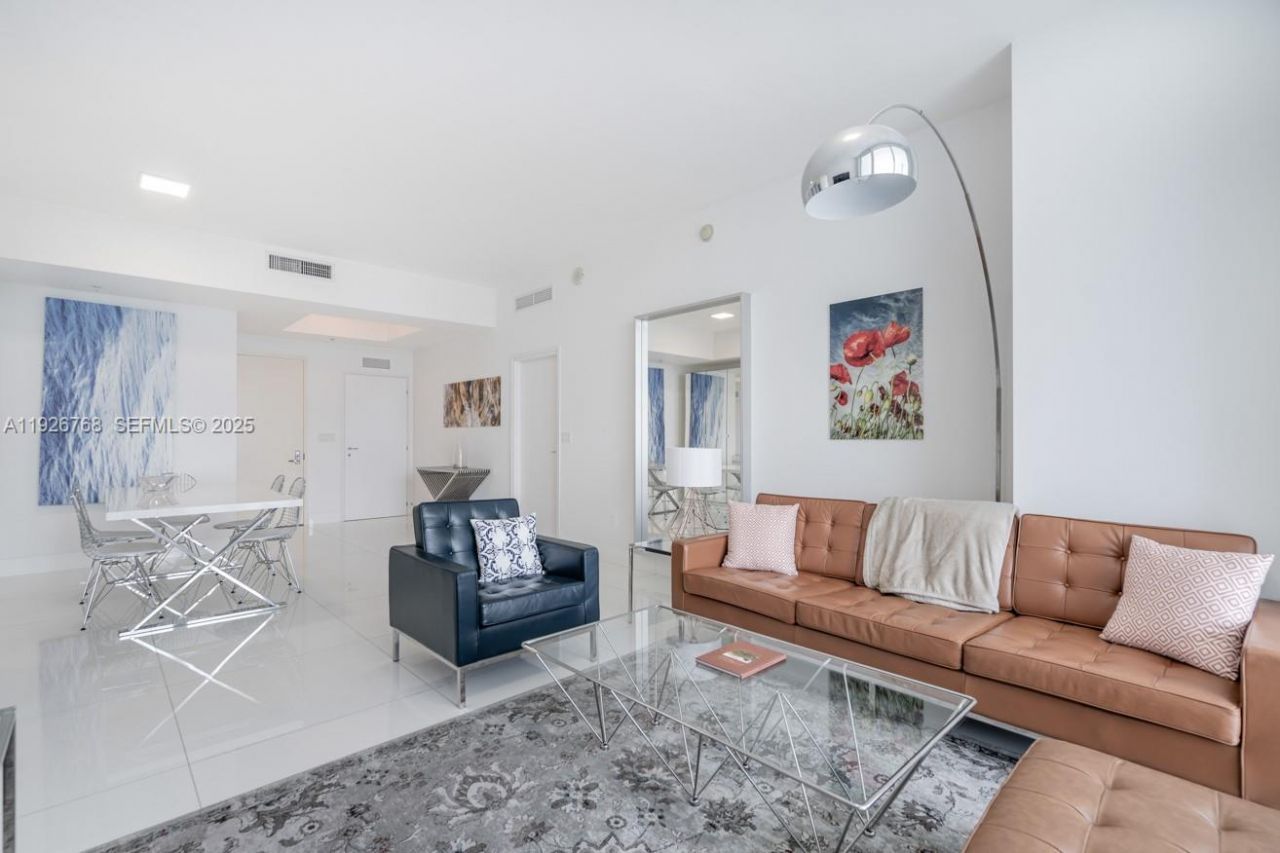 50 S Pointe Dr, Unit 1506, Miami Beach, FL 33139 Photo