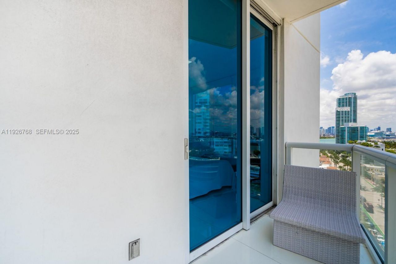 50 S Pointe Dr, Unit 1506, Miami Beach, FL 33139 Photo