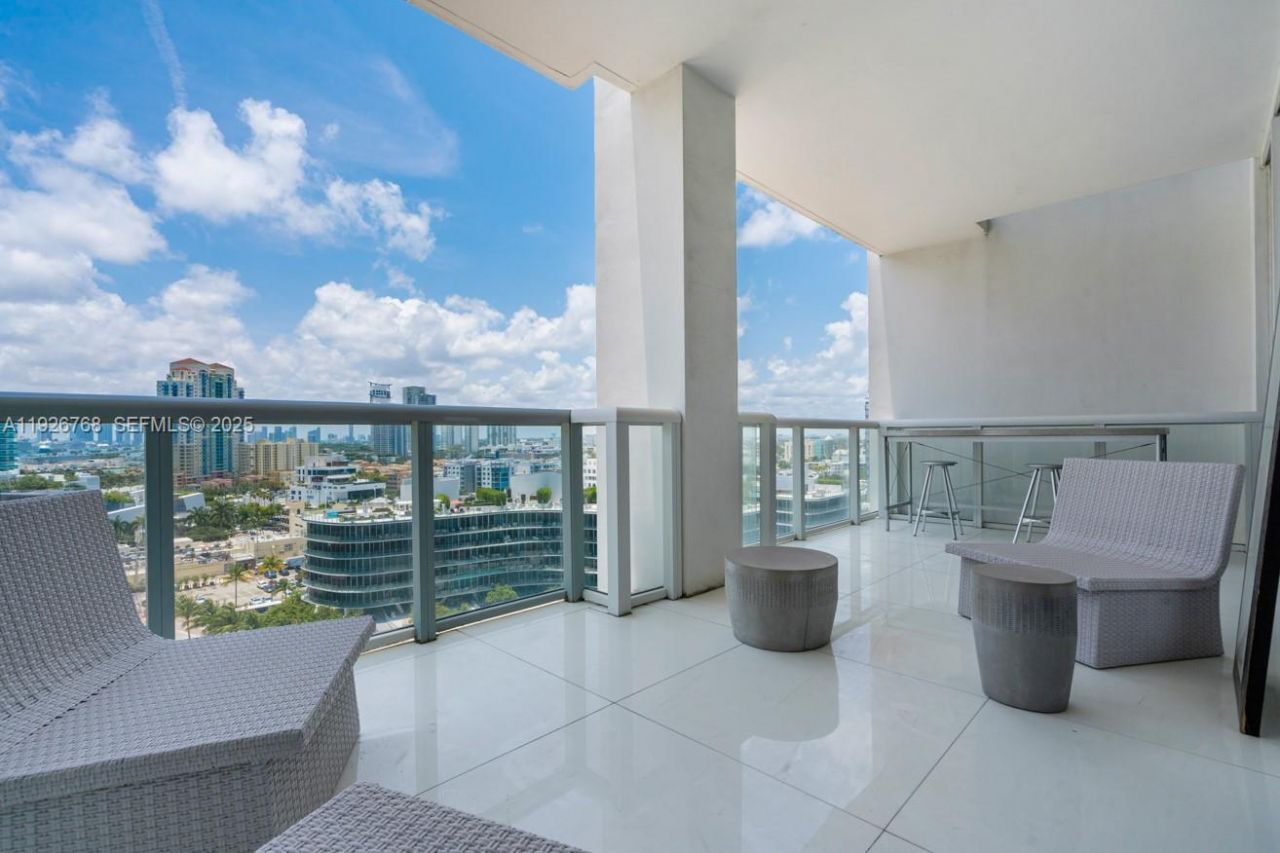 50 S Pointe Dr, Unit 1506, Miami Beach, FL 33139 Photo