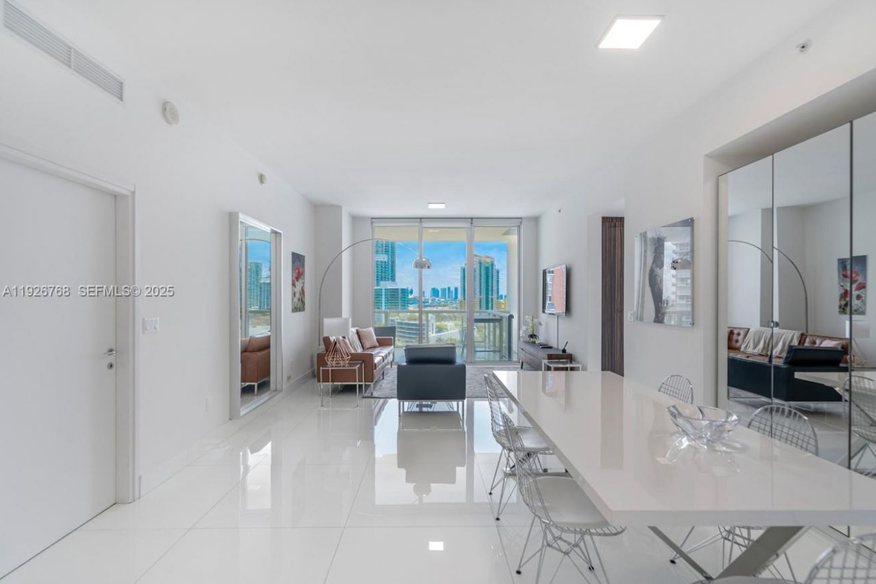 50 S Pointe Dr, Unit 1506, Miami Beach, FL 33139 Photo