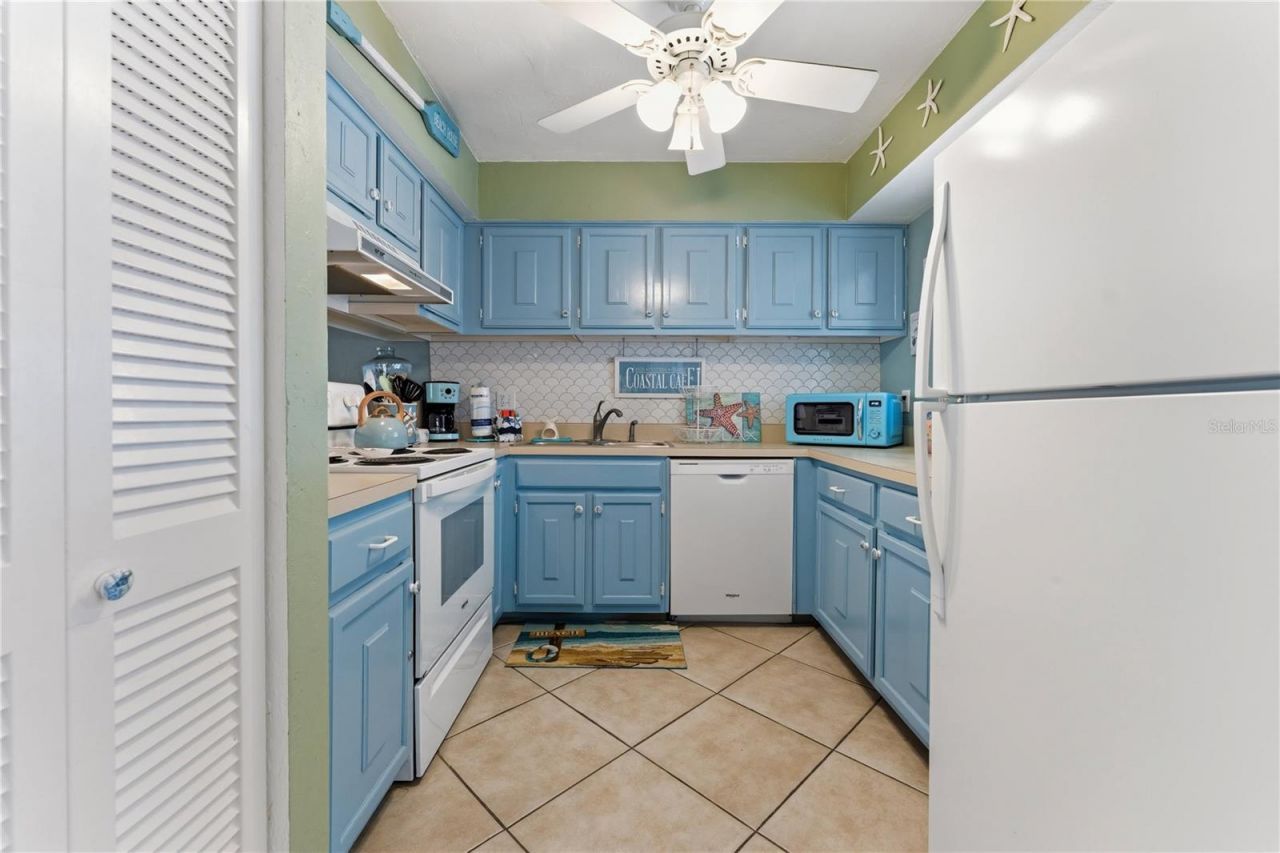 1801 Gulf Drive N, Unit 238, Bradenton Beach, FL 34217 Photo