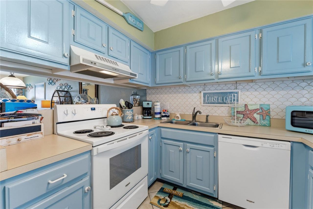 1801 Gulf Drive N, Unit 238, Bradenton Beach, FL 34217 Photo