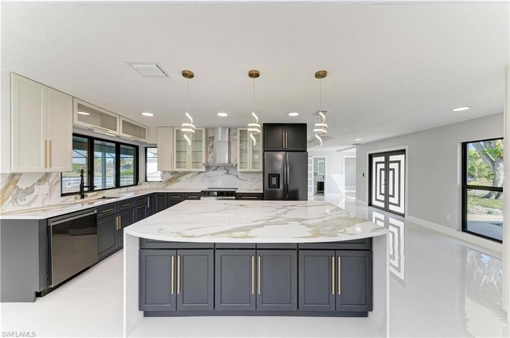 258 Tait Ter Se, Port Charlotte, FL 33952 Photo