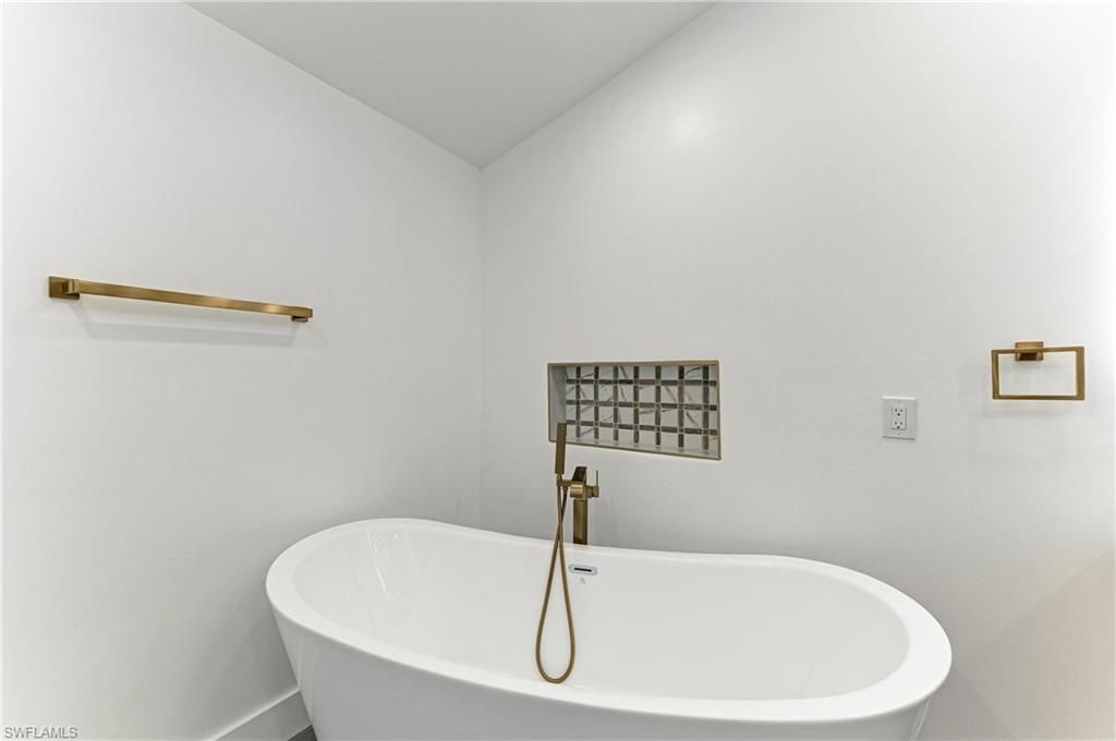 258 Tait Ter Se, Port Charlotte, FL 33952 Photo