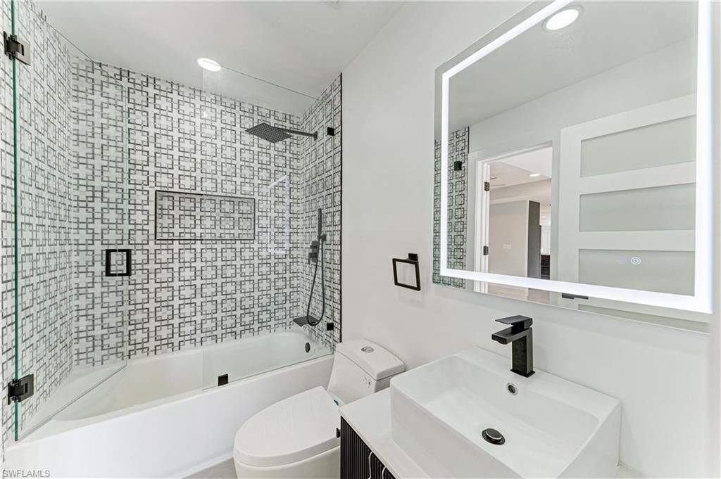 258 Tait Ter Se, Port Charlotte, FL 33952 Photo