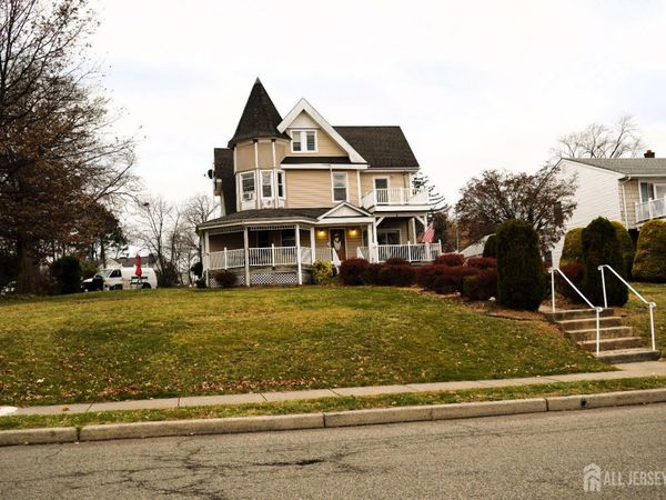 472 Cliff Road , Sewaren, NJ 07077