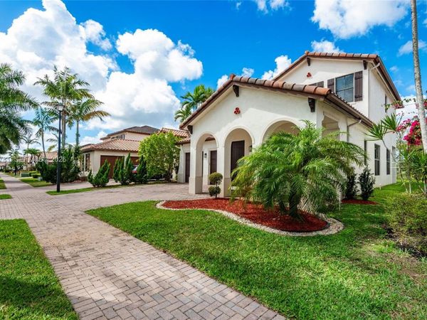 3320 NW 84th Way, Unit 3320, Cooper City, FL 33024