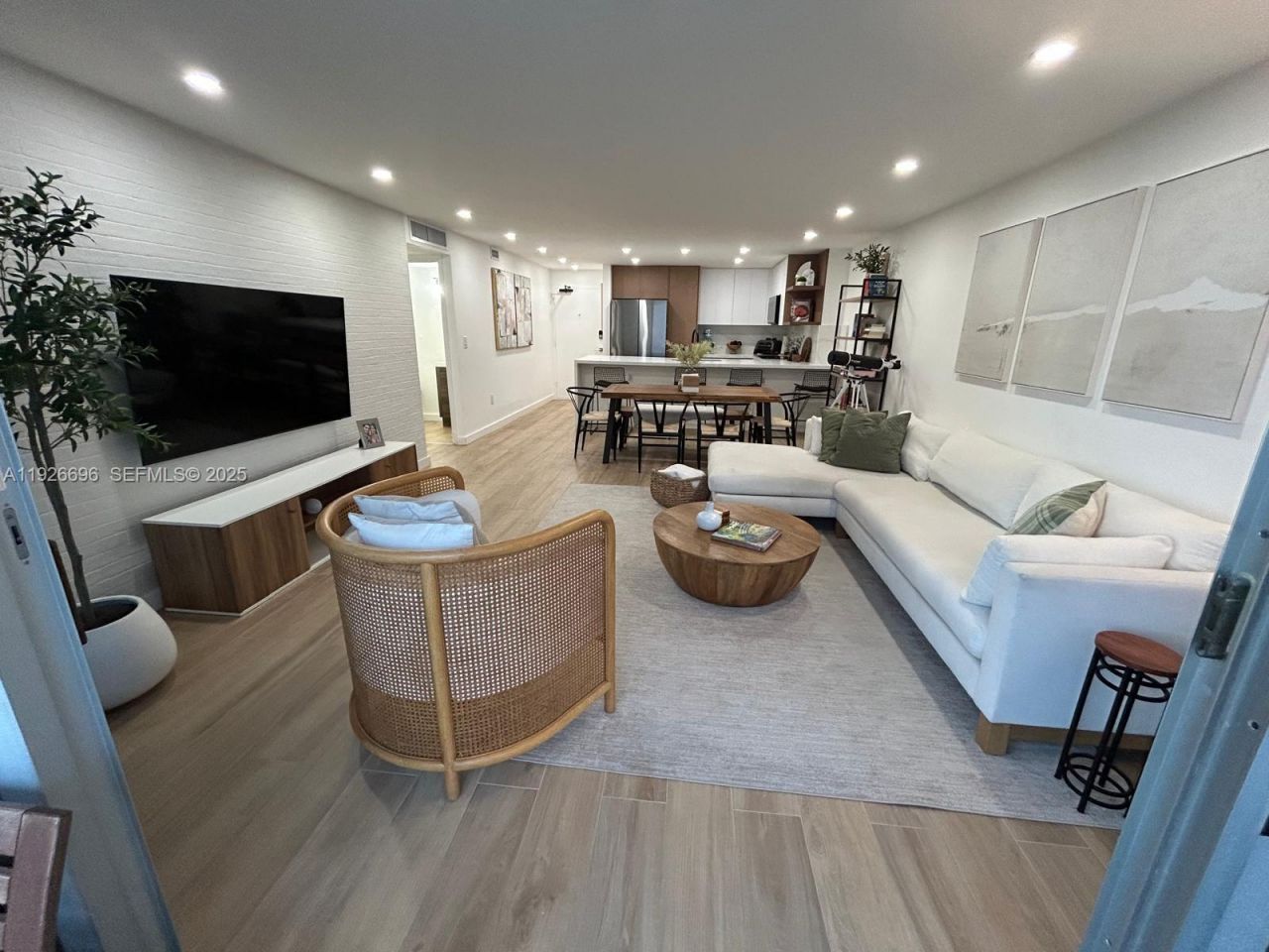 5838 Collins Ave, Unit 11D, Miami Beach, FL 33140 Photo