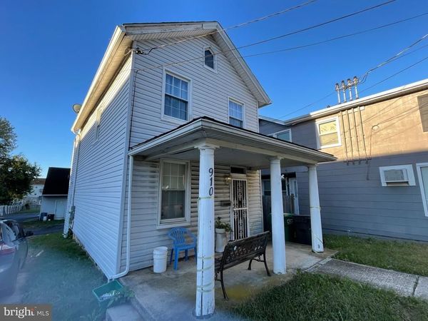 910 MONTGOMERY STREET, LAUREL, MD 20707