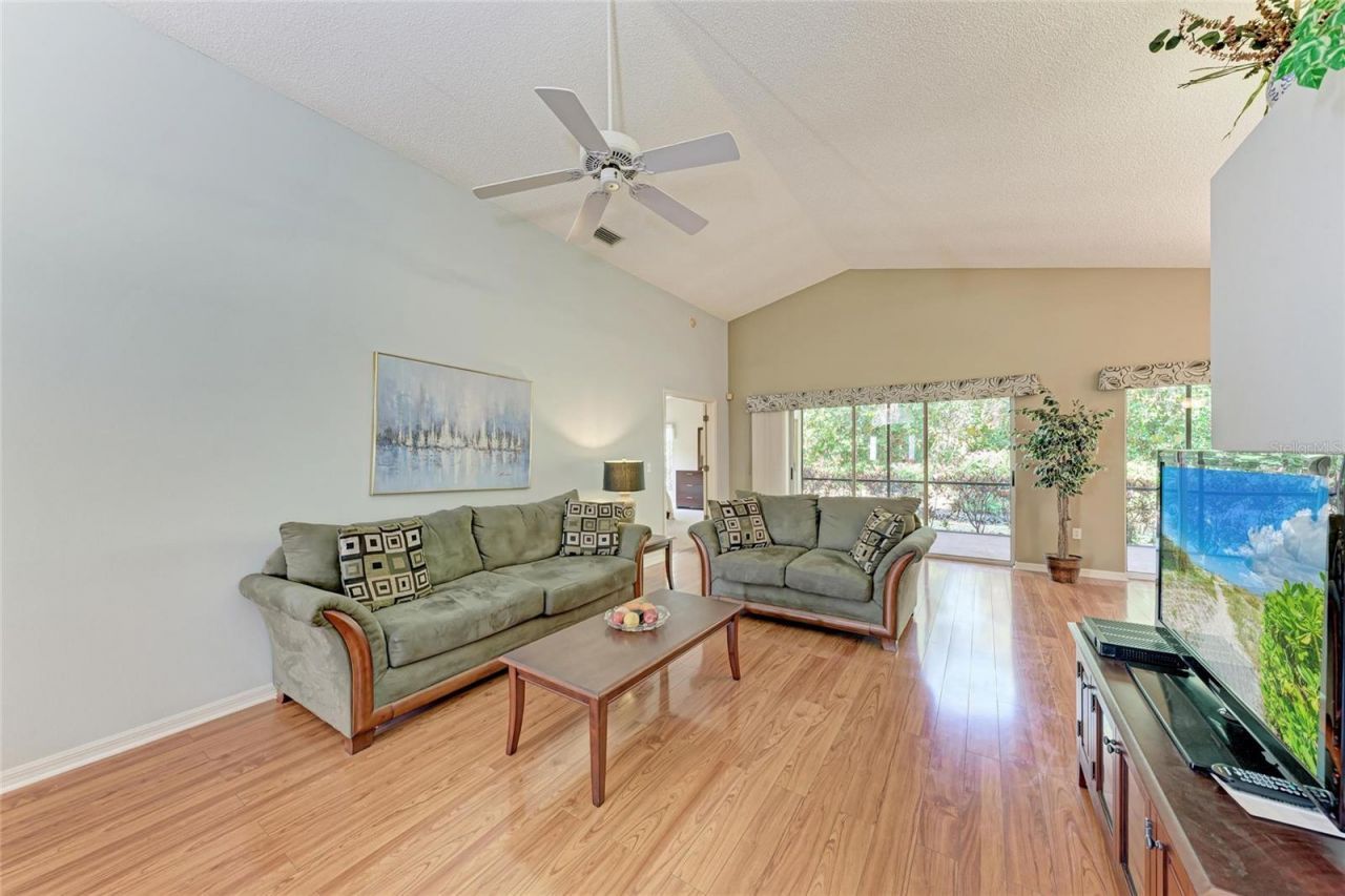 5513 83rd Terrace E, Sarasota, FL 34243 Photo