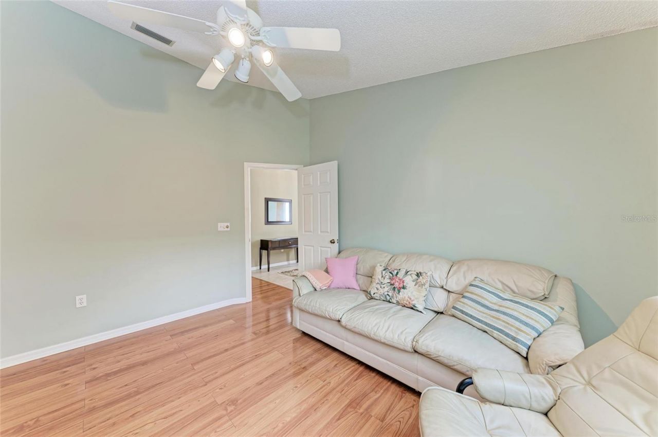 5513 83rd Terrace E, Sarasota, FL 34243 Photo