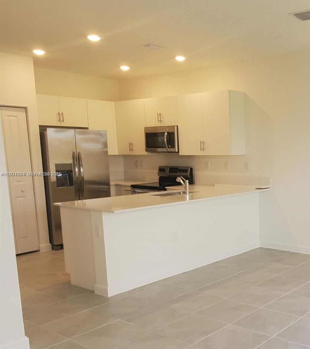 2602 SE 11th St, Homestead, FL 33035 Photo