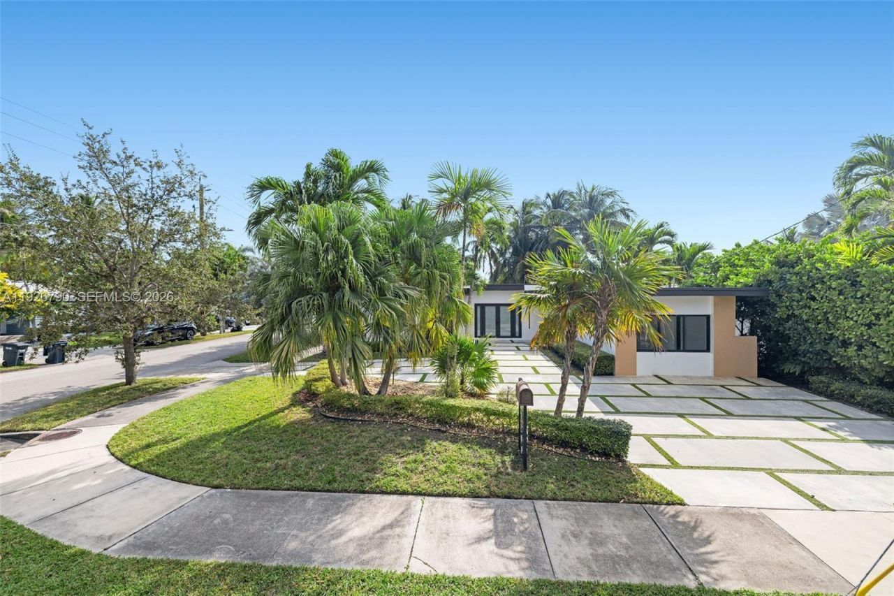 1200 Cleveland Rd, Miami Beach, FL 33141 Photo