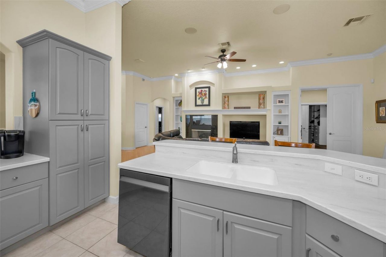 9865 Sago Point Drive, Seminole, FL 33777 Photo